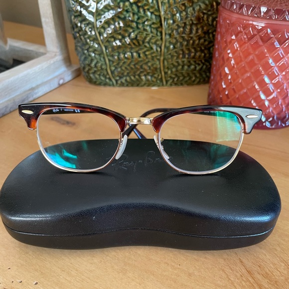 Ray-Ban Clubmaster Unisex Tortoise & Gold Eyeglass Frames - Picture 3 of 10